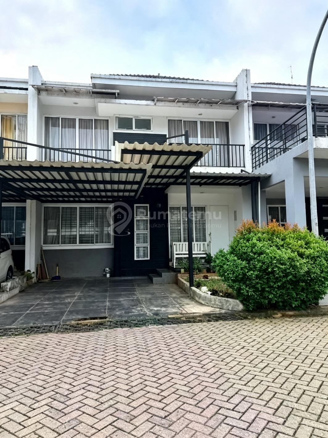 Dalam Kompleks, Rumah Dijual Cepat di Cibubur Jakarta Selatan