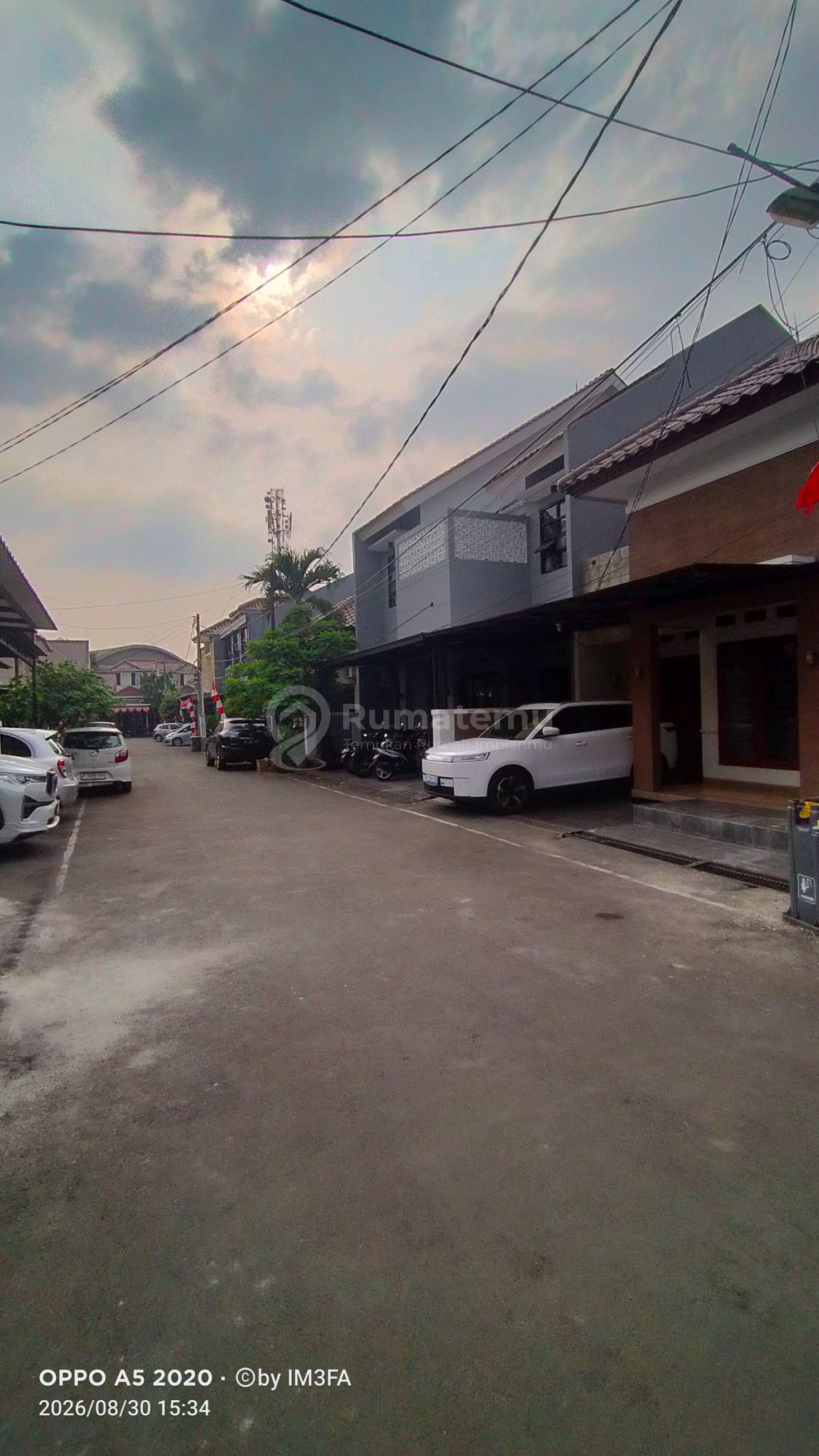 Rumah Bagus Siap Huni Dalam Komplek Lokasi Istimewa Di Condet Jakarta Timur 