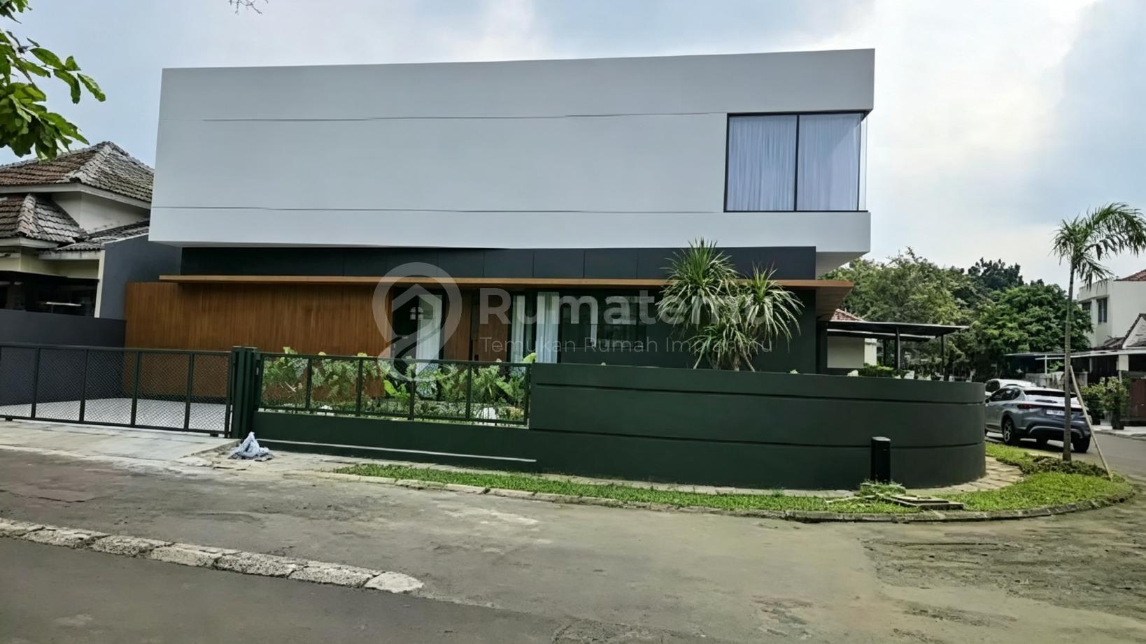 Rumah Baru Bangun Design Menarik Hoek Strategis