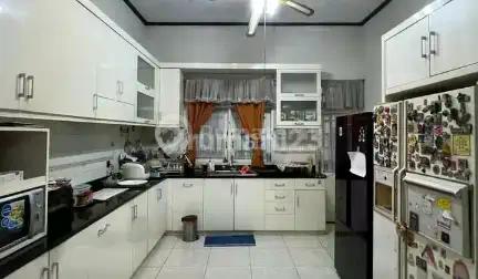For Sale Rumah Hook Luas 2 Kavling - Villa Delima, Lebak Bulus Harga Spesial Dm ! Properti Luas & Siap Huni, Jarang Ada!Dijual Rumah Asri dan Fungsional di Perumahan Tenang Villa Delima, Lebak Bulus - Jakarta Selatan.