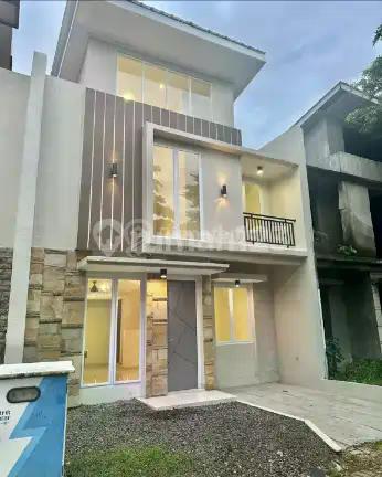 Jual Cepat Rumah Cantik 2 lantai Semi Furnished Accola Park Serpong