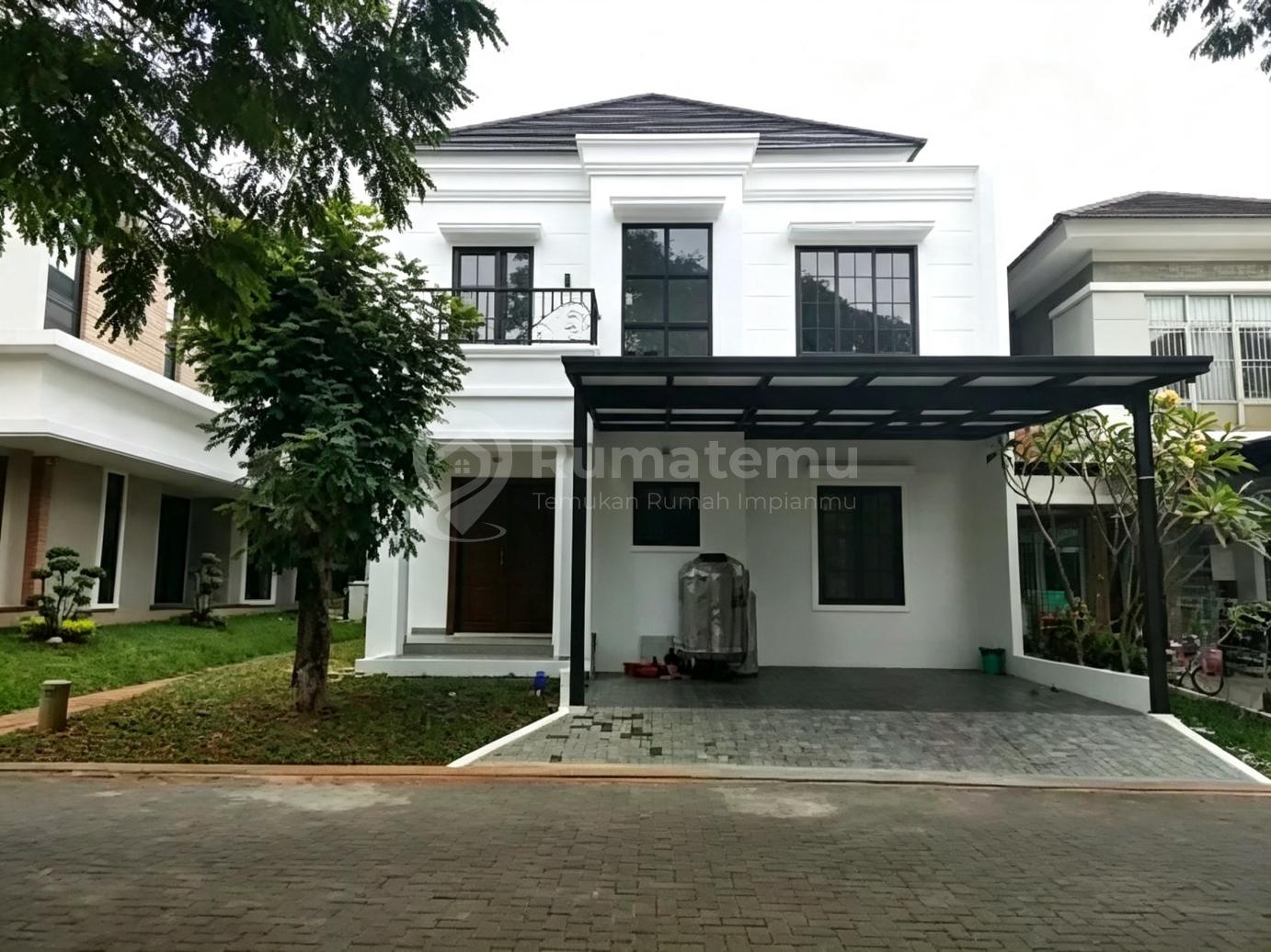 Rumah Baru Di Foresta Bsd City, Hoek Taman