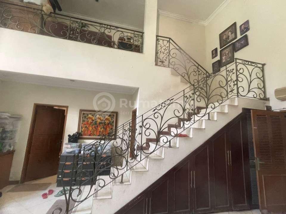 Jual Rumah BU Siap Huni di Area Bendungan Hilir, Tanah Abang, Jakarta Pusat