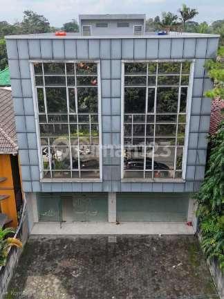 Ruko Secondary Siap Pakai di Cibubur Jakarta Timur