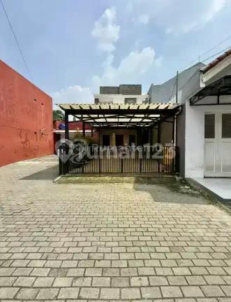 Rumah Cantik Dalam Komplek Di Cilandak