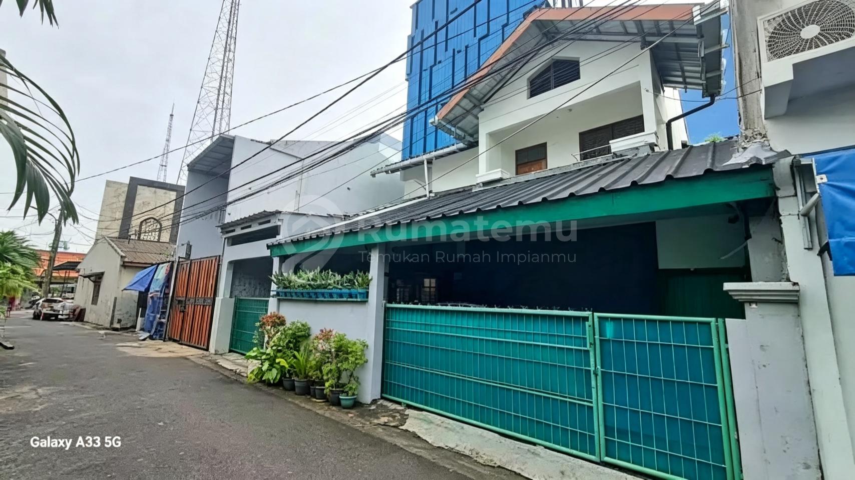 DiJual Rumah Sederhana 2 Lantai Siap Huni Dekat RCTI Kebon Jeruk, Jakarta Barat