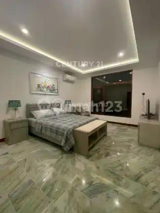 Rumah Termegah Full Furnished Swimm Pool di Permata Hijau