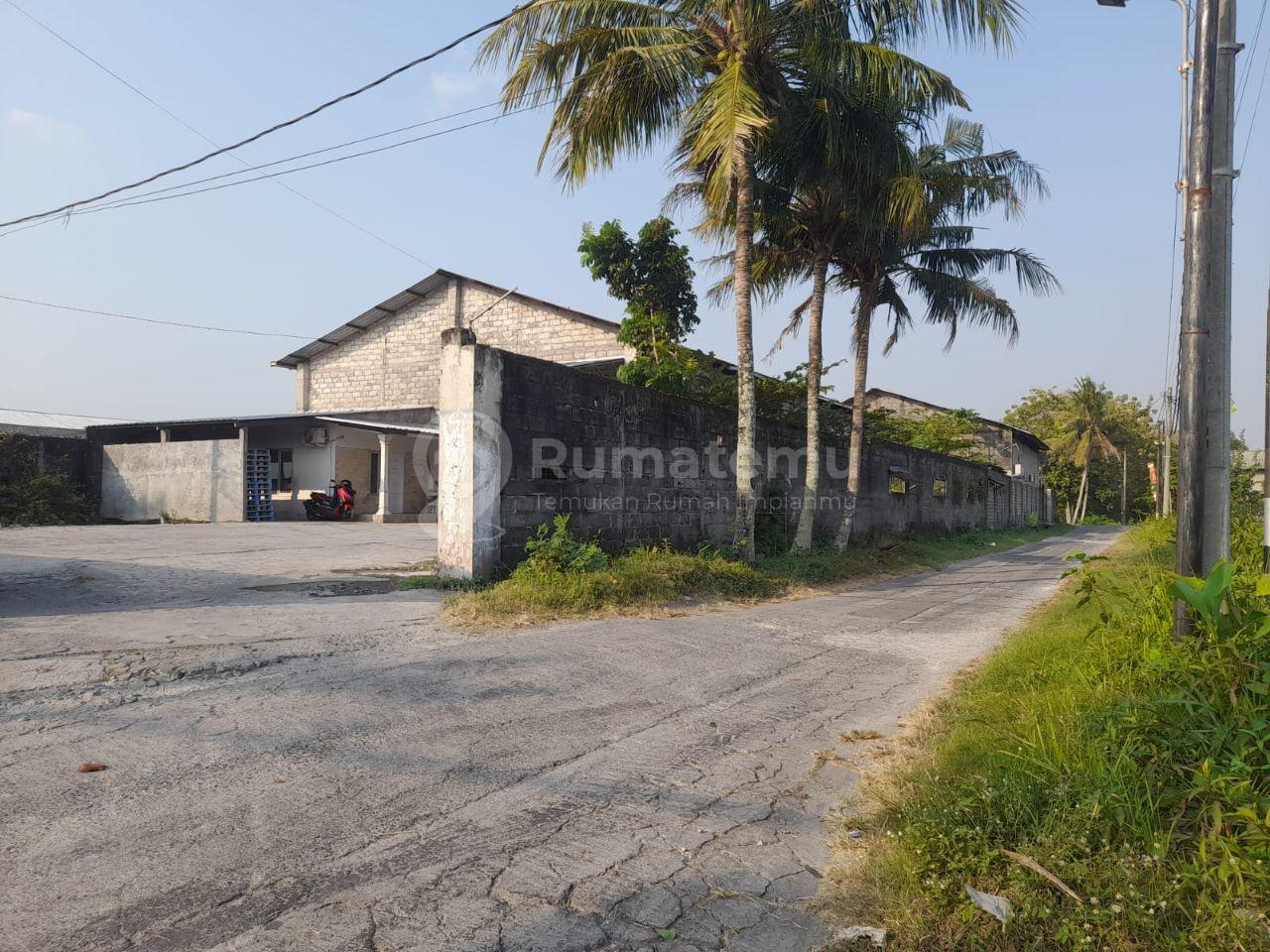 disewakan gudang di jl kalasan sleman Yogya. 