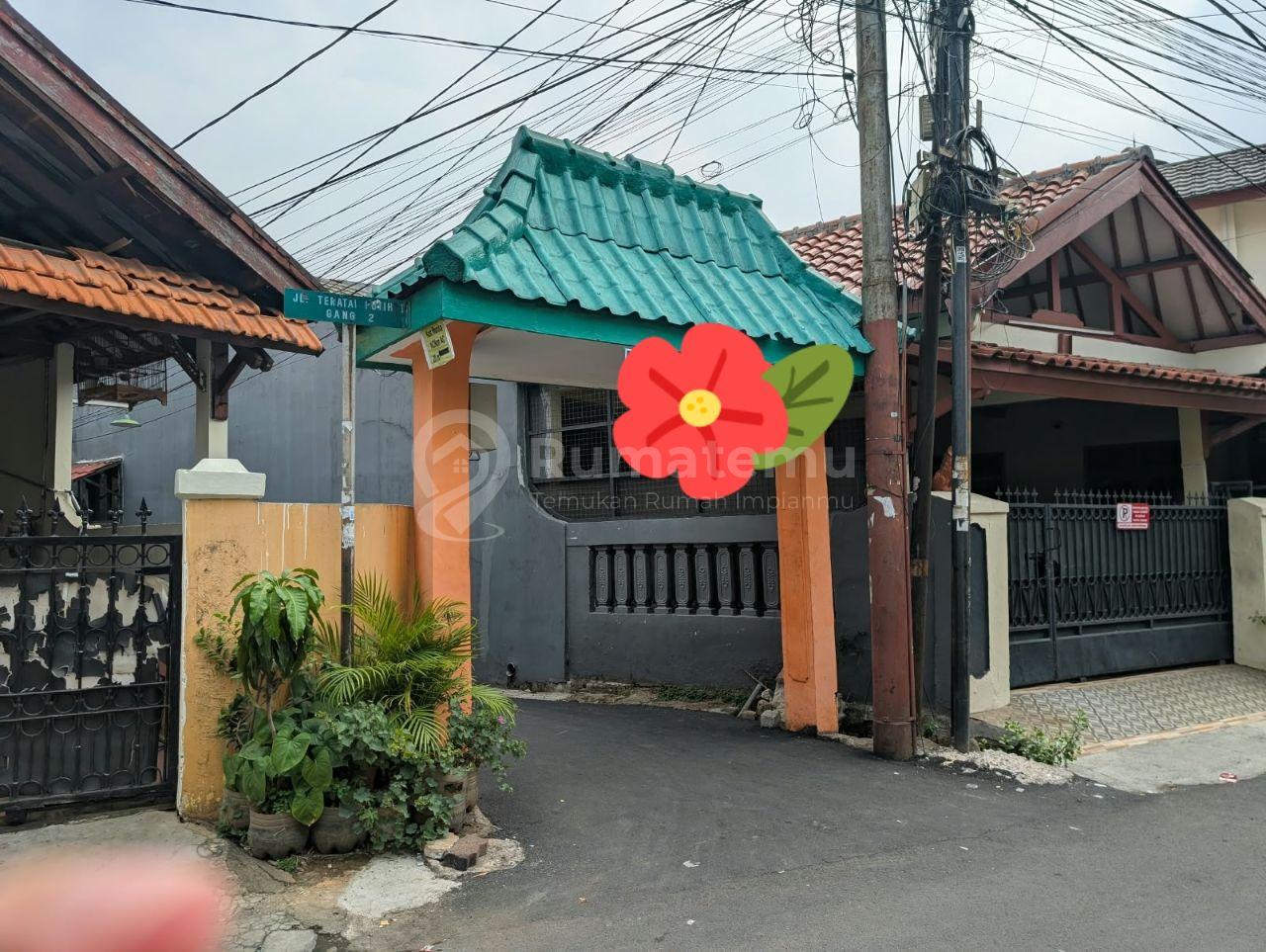 DIJUAL Rumah Murah Siap Huni dengan lingkungan yang Strategis di Klender, Jakarta Timur