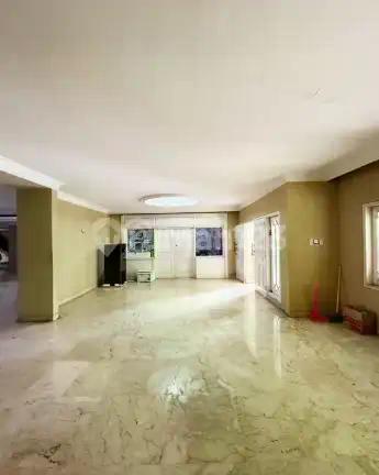 Dijual Rumah 2 Lantai di Menteng. Lokasi Elite, Dekat Jl. Suwiryo