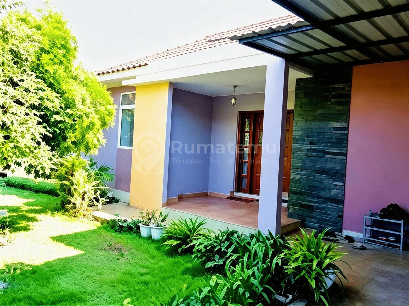 Dijual Cepat Bu Harga Murah Rumah Lt 266 M2 Posisi Hoek di Villa Melati Mas Blok I