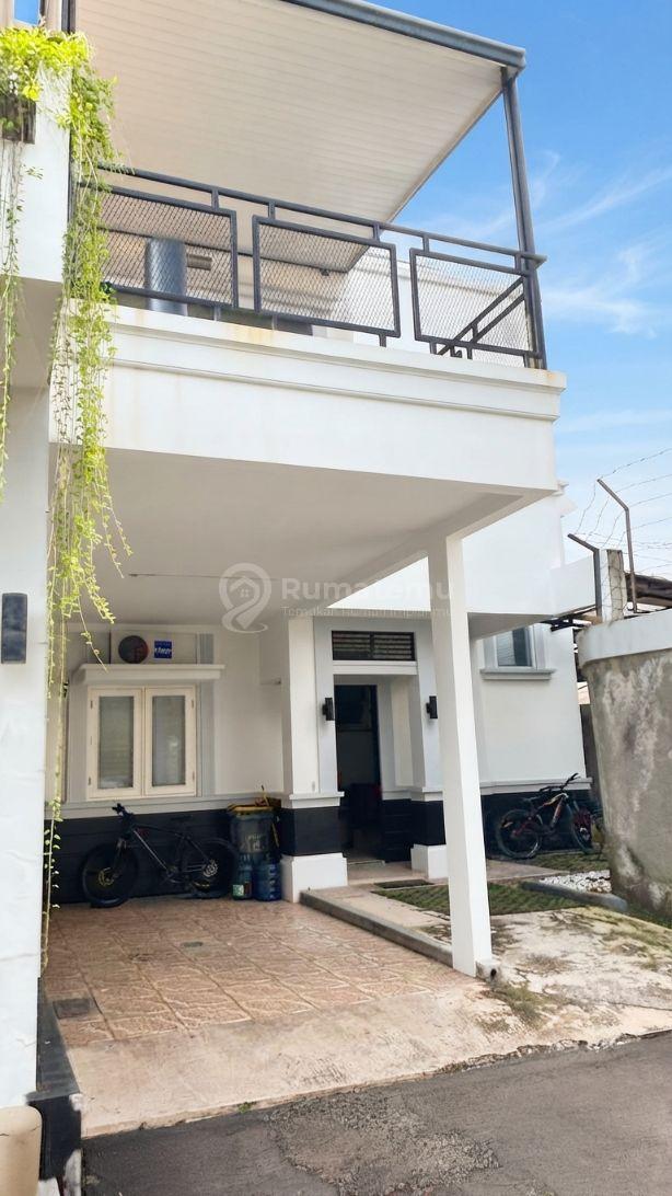Dijual Rumah Hook Rapi di Cireundeu - Ciputat