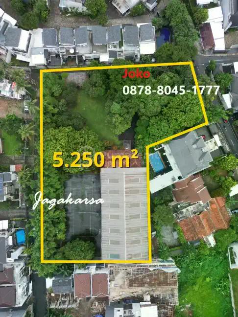 JAGAKARSA    [FOR SALE]:   Rumah Taman dan Tennis Court di Jl. Utama, Jagakarsa, Jakarta Slt