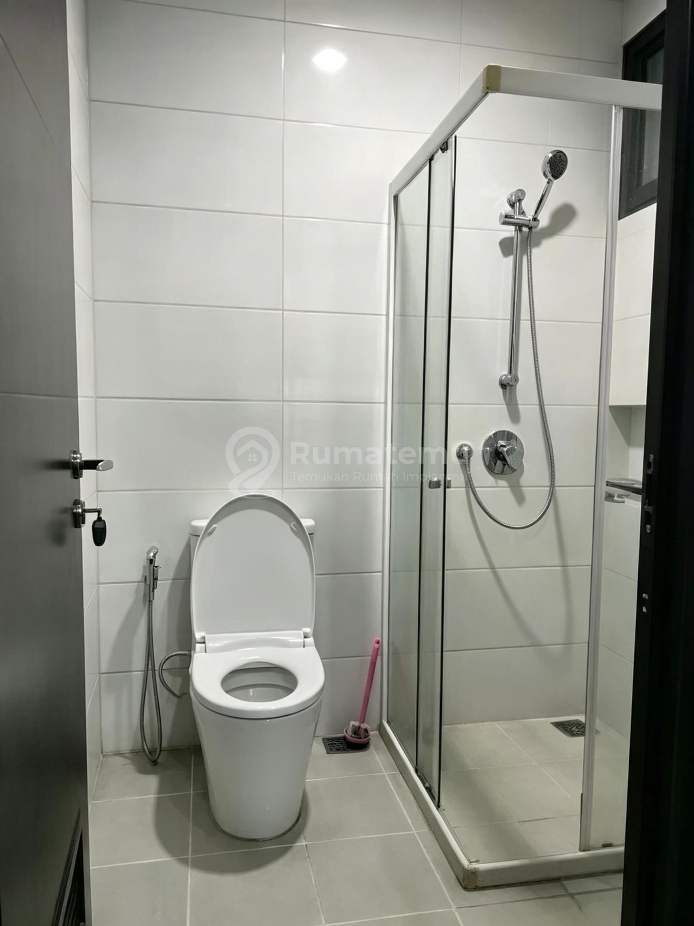 Rumah Murah di Green Lake City Cipondoh Karang Tengah Tangerang Kota Banten