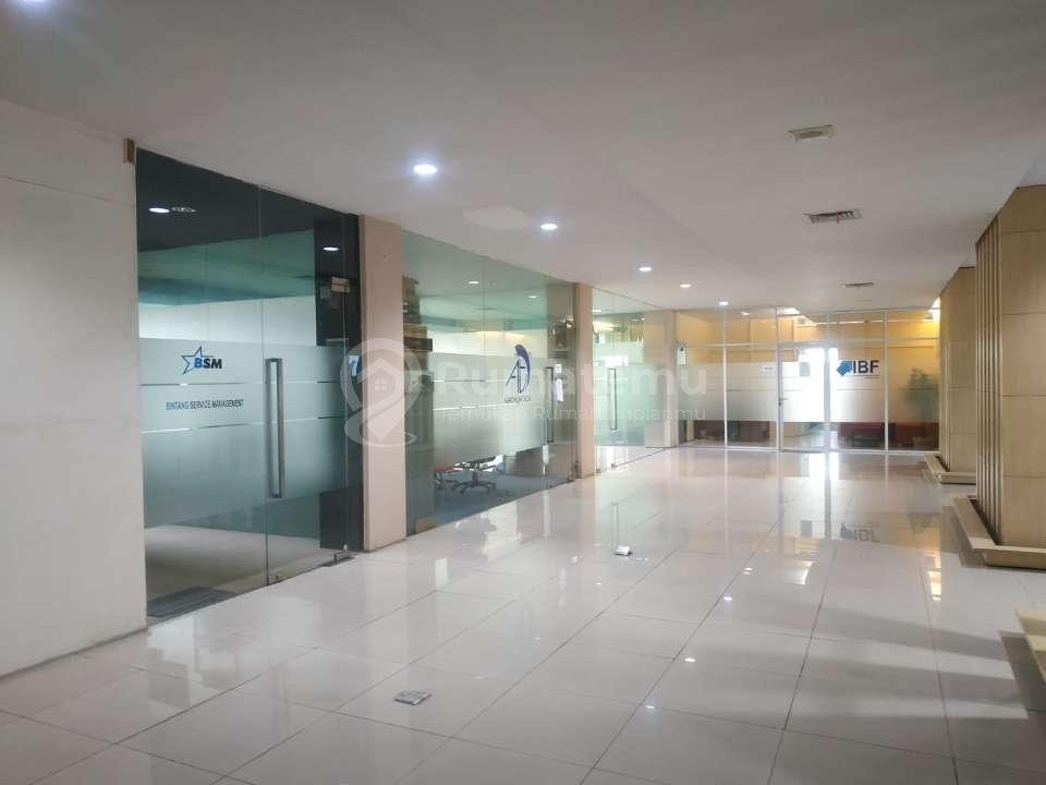 Disewakan ruang usaha untuk kantor Ditengah kota Otista