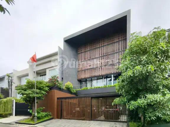 Rumah Pik Tropical 4+2 Br Lift Dan Swimming Pool