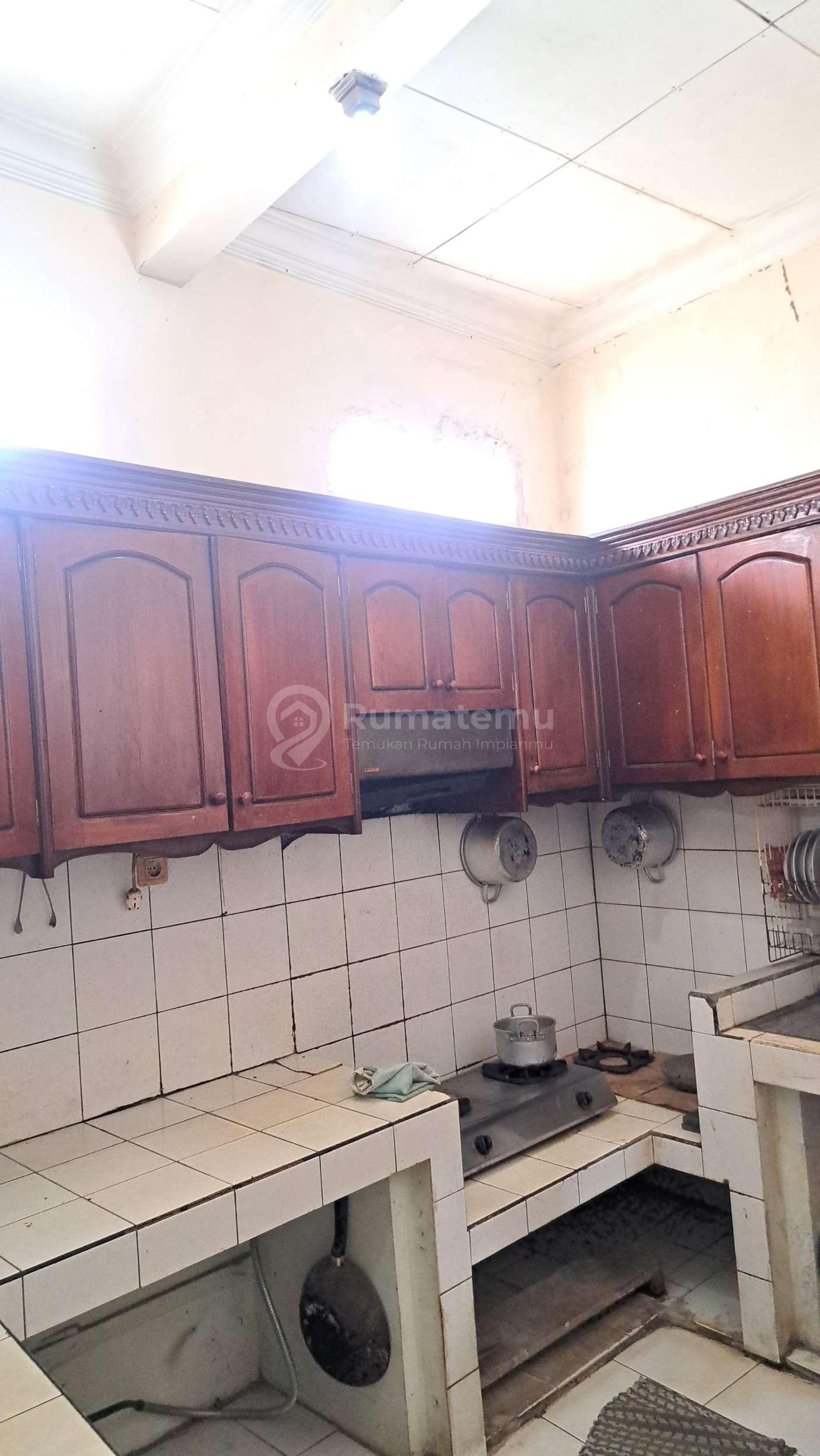 DIJUAL CEPAT  Rumah nyaman di dekat perumahan PALM BINTARO Tangsel