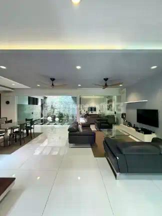 Gandaria [Rumah]:Dijual - 2 Lt-Walking Distance To Gandaria Mall