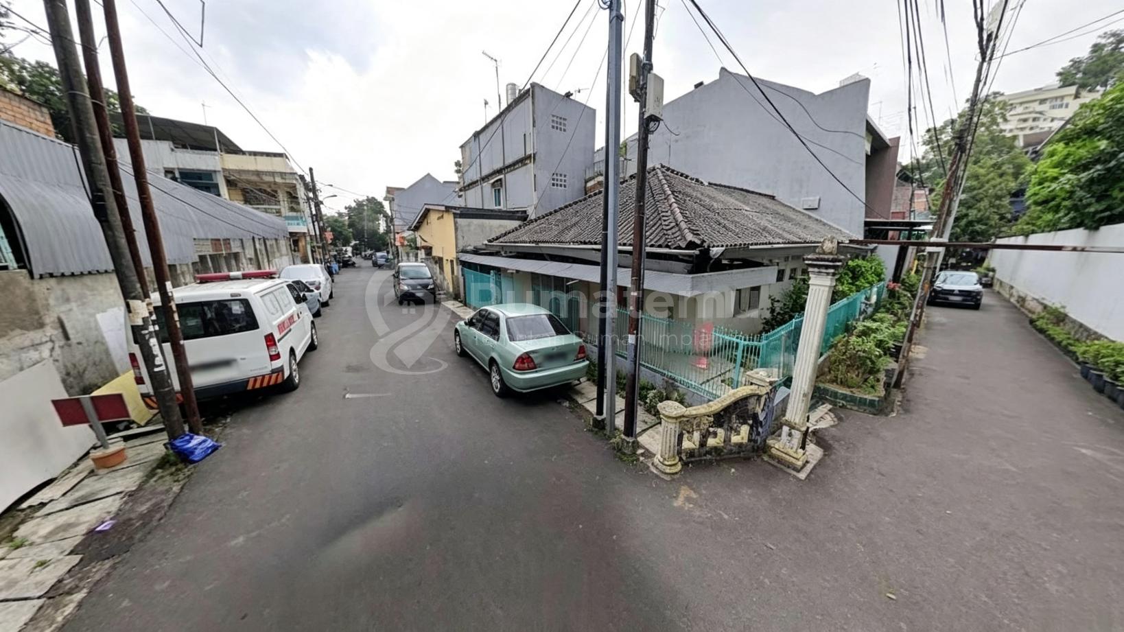 Dijual rumah strategis Hadap Barat dan Selatan di Petojo Utara, Gambir, Jakarta Pusat