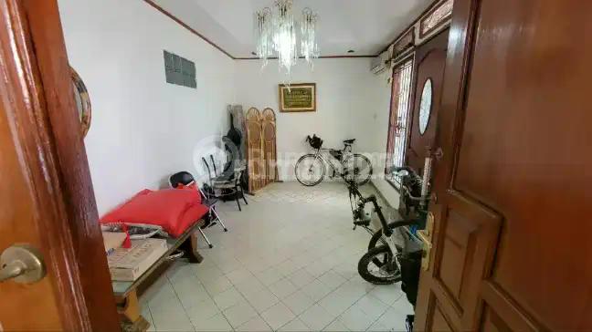 Rumah Siap Huni Semi Furnished di Pondok Kelapa, 300 meter ke Jalan Raya Kalimalang