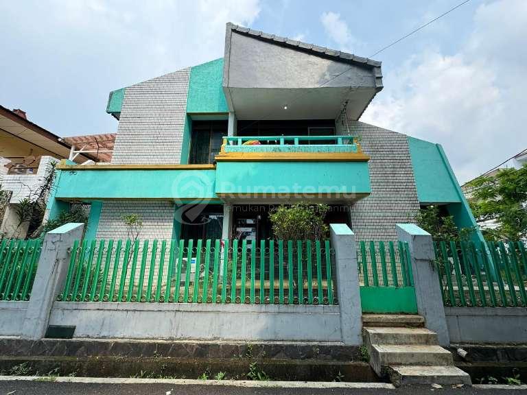 Dijual rumah modern nyaman untuk ditempati di Duri Kepa, Kebon Jeruk, Jakarta Barat