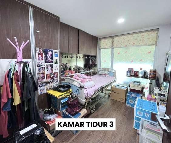 DIJUAL RUMAH MEWAH HOEK 2,5 LANTAI DI CITRA 7 KALIDERES JAKARTA BARAT