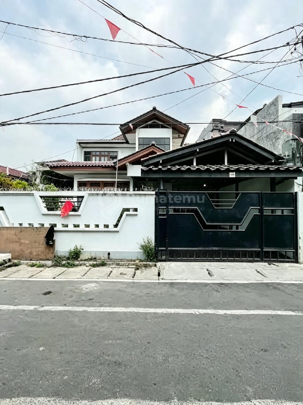 Rumah Secondary Siap Huni di Matraman