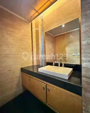 For Sale Gedung Komersial Kebayoran Baru Dekat Stasiun MRT Blok A & Halte Busway, Jakarta Selatan