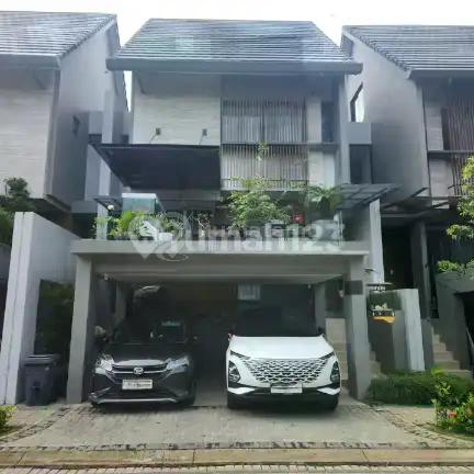 Rumah Super Cantik Lokasi Premier Dijantung Kota Eminent Bsd City