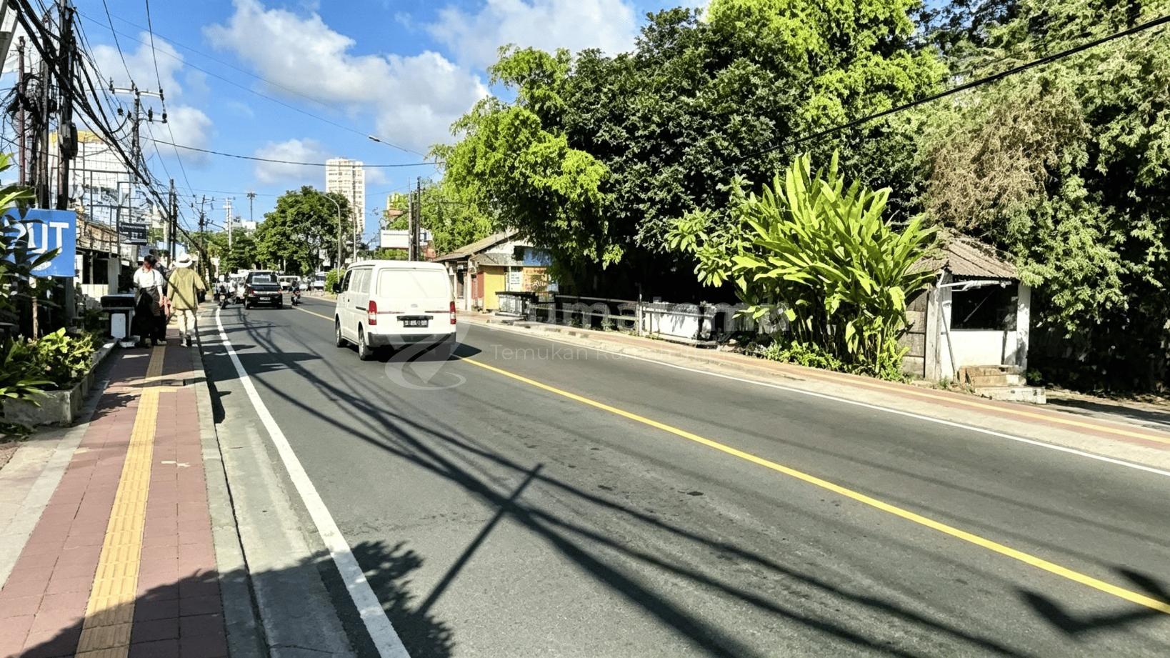 Termurah Dijual Tanah di Uluwatu Jimbaran Bali 1.2 Ha Depan Plaza