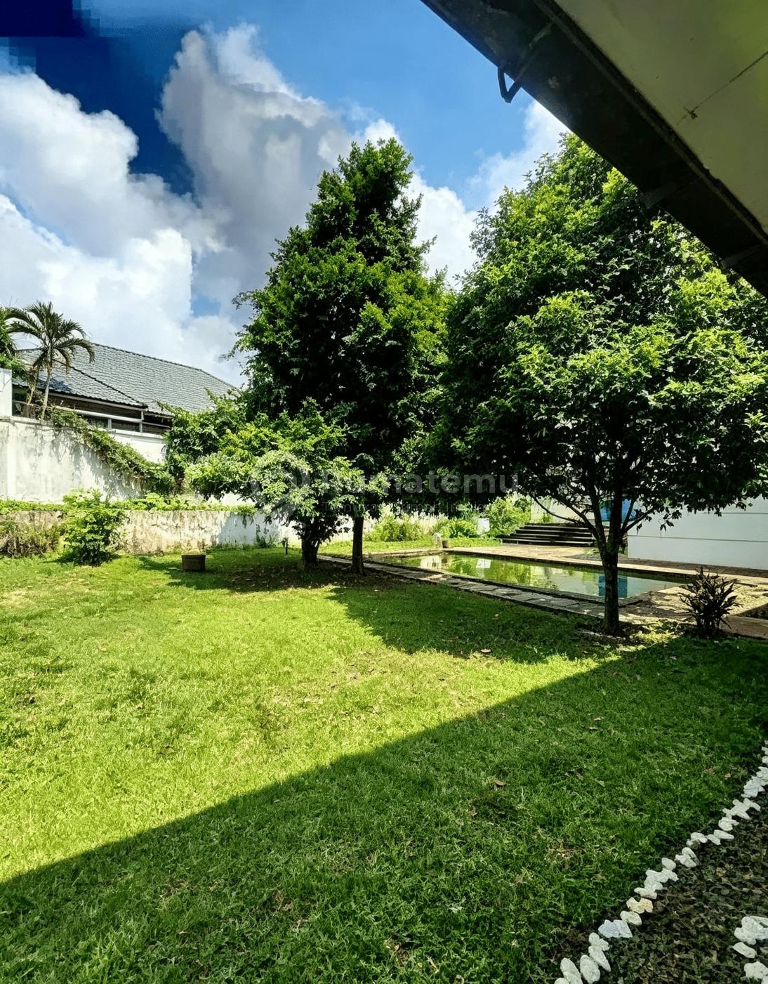 Dijual Tanah Lokasi Strategis Untuk Usaha Di Kemang Jakarta Selatan