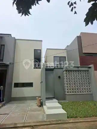 Di Jual Rumah Siap Huni 2 Lantai Dekat BSD