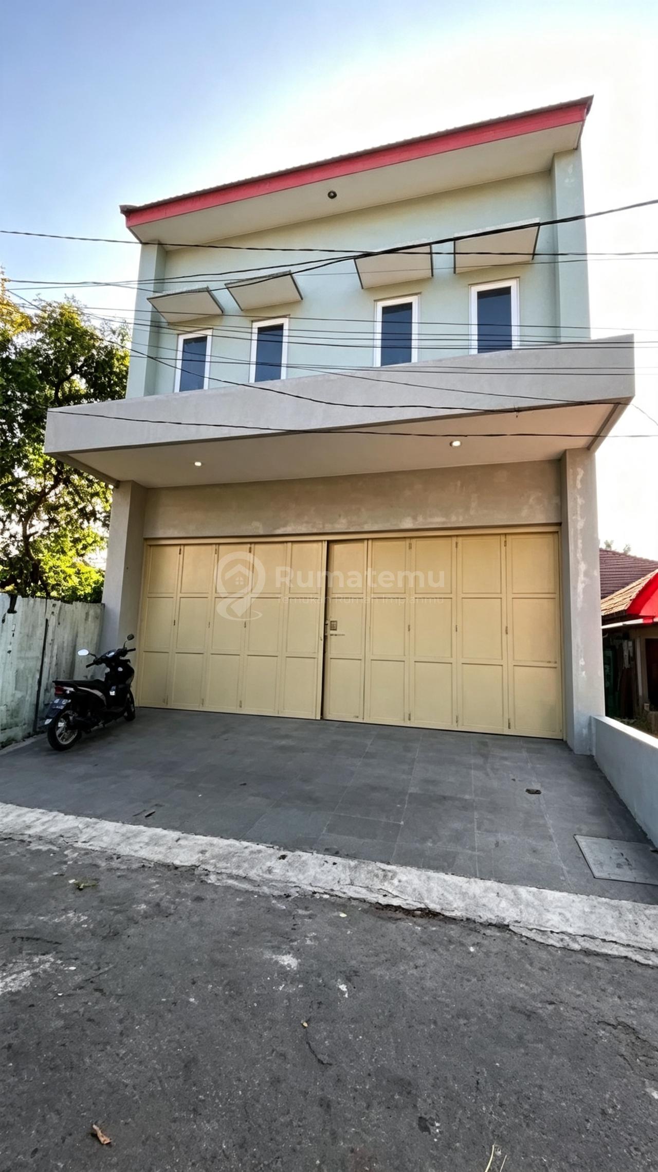 Dijual Rumah Baru 4 BR Sayap Cipto Kota Cirebon | 4 KT, 200 M²