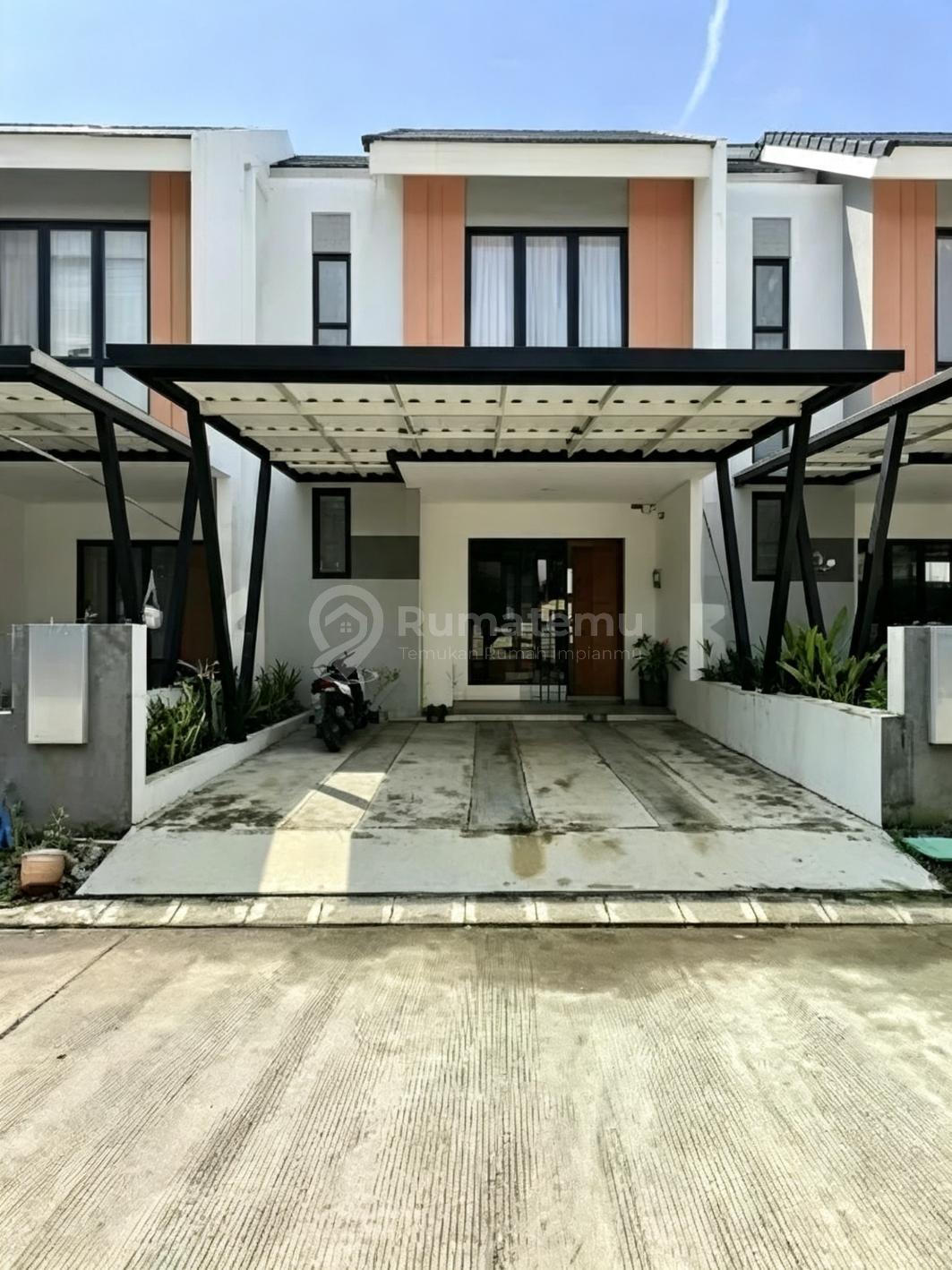 Rumah Bagus Dalam Cluster Terdepan di Metland Transyogi Cileungsi