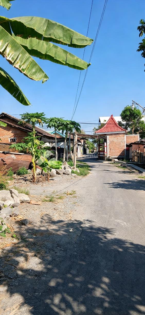 Dijual Tanah Residensial Murah di Investasi Tanah di Solo Baru ��� Lokasi Premium, Dekat Perumahan Elite! (AI)