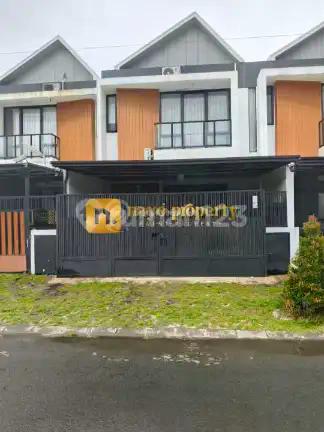 Rumah Boulevard Cantik Dalam Komplek Dekat Tol di Serpong Park