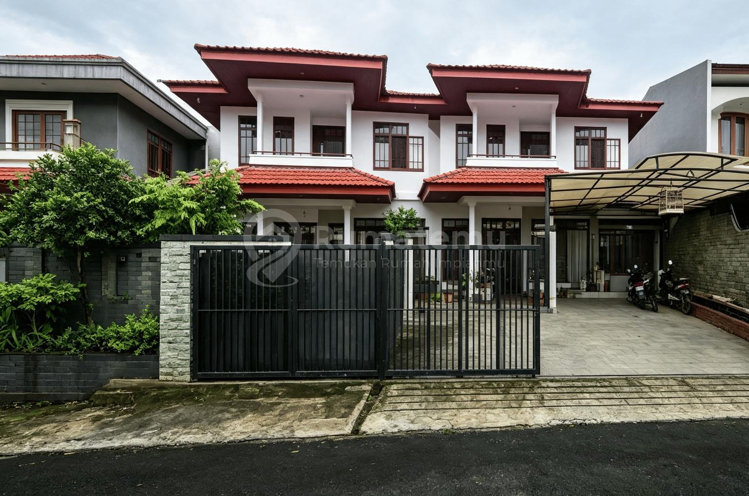 For Sale Rumah Siap Huni di Area Senopati Kebayoran Baru Jakarta Selatan