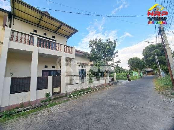 Dijual Rumah Hook Murah 2 Lantai di Kebalenan Banyuwangi Kota