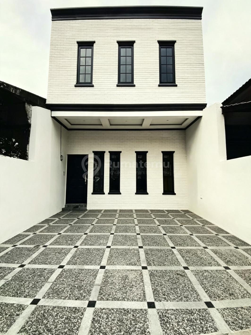 Rumah Baru Siap Huni Dekat Pintu Tol Di Area Ciganjur Jagakarsa