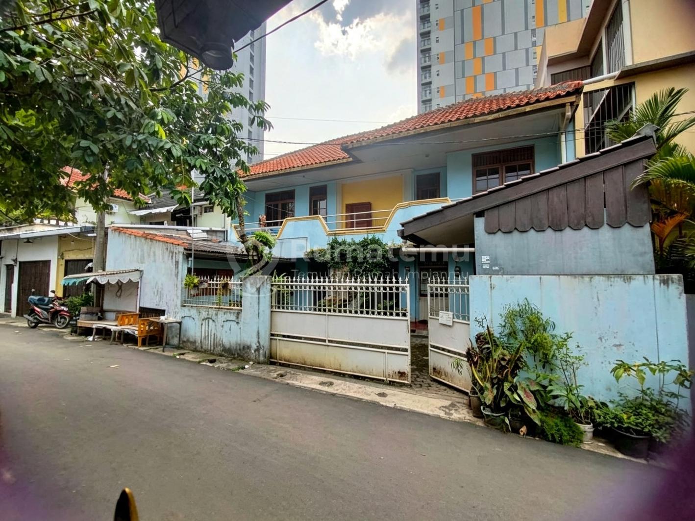 Jual rumah kos di UI Beji lokasi dalam perumahan, Depok, Jawa Barat