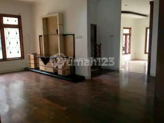 Rumah Luas Cluster Favorit Strategis Siap Nego